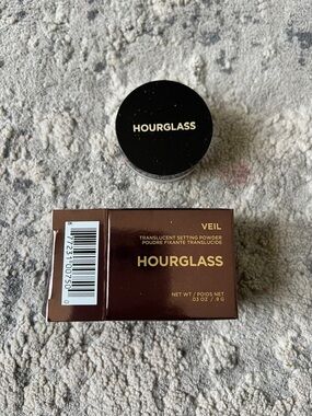 Hourglass Translucent Setting Powder Veil Mini